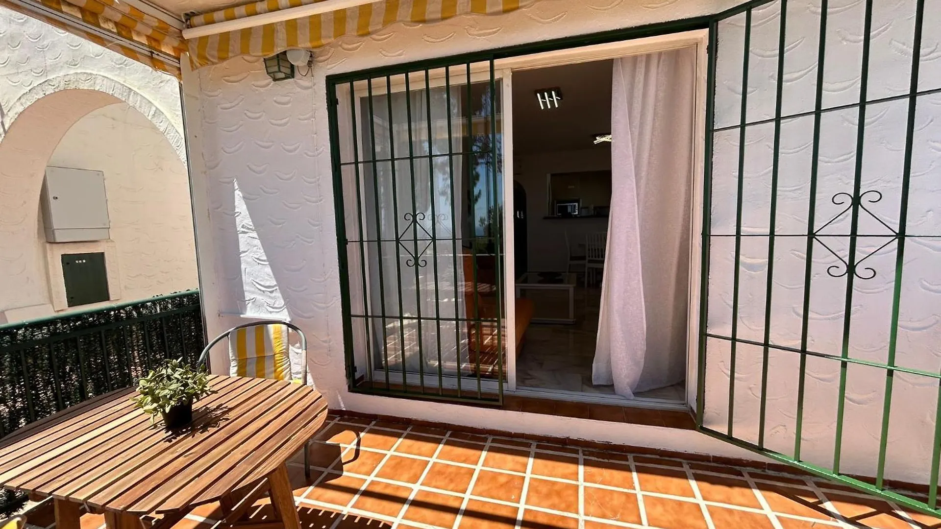 Calahonda Golf And Sea Andra Apartment Mijas